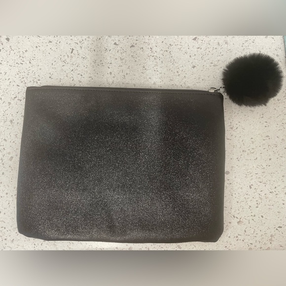 Fun sequin wine clutch by Stella & Dot - Picture 2 of 5